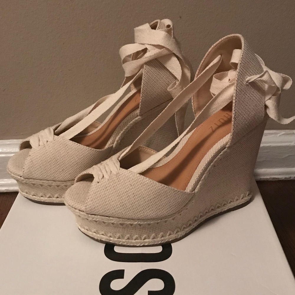 SCHUTZ Cream Canvas Espadrille Wedge Sandals with Ankle Wrap